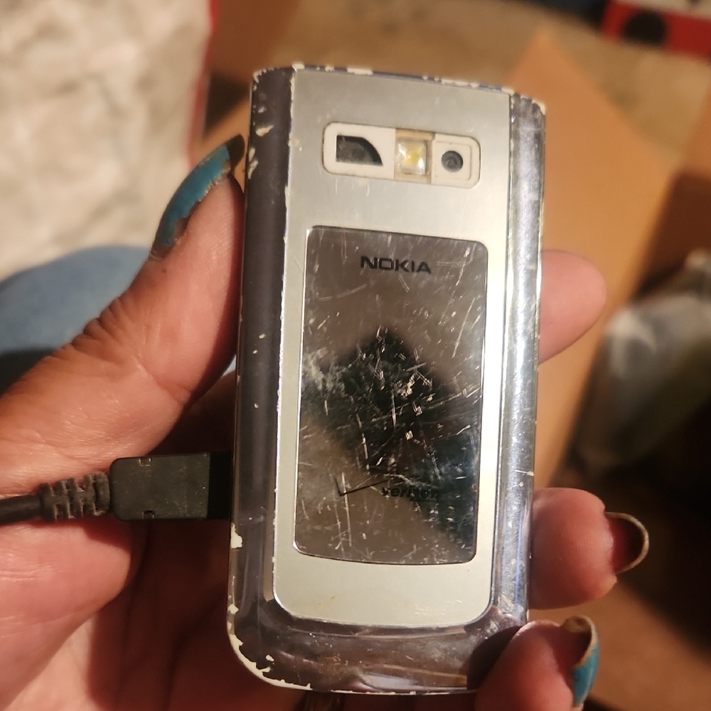 Nokia Metallic Gray Cell Phone